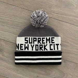 Supreme Pom Beanie